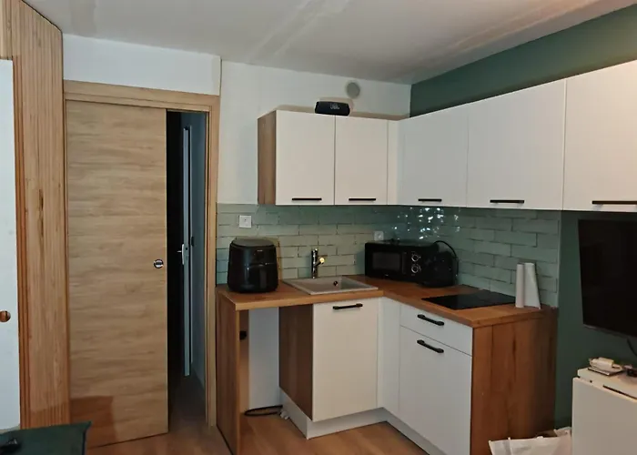 - 4 People - Presqu'il De Giens